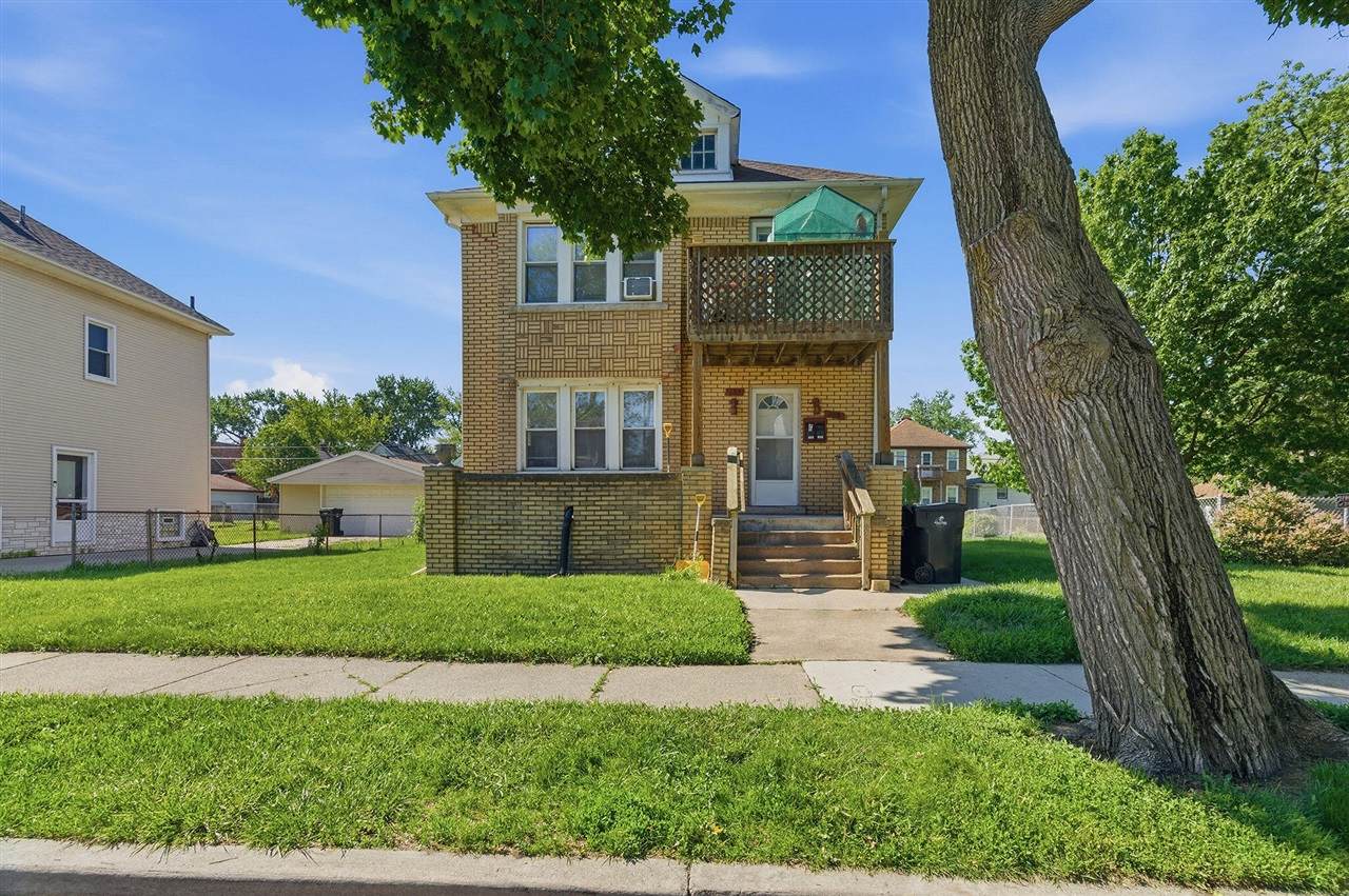 153 Clinton - Photo 1