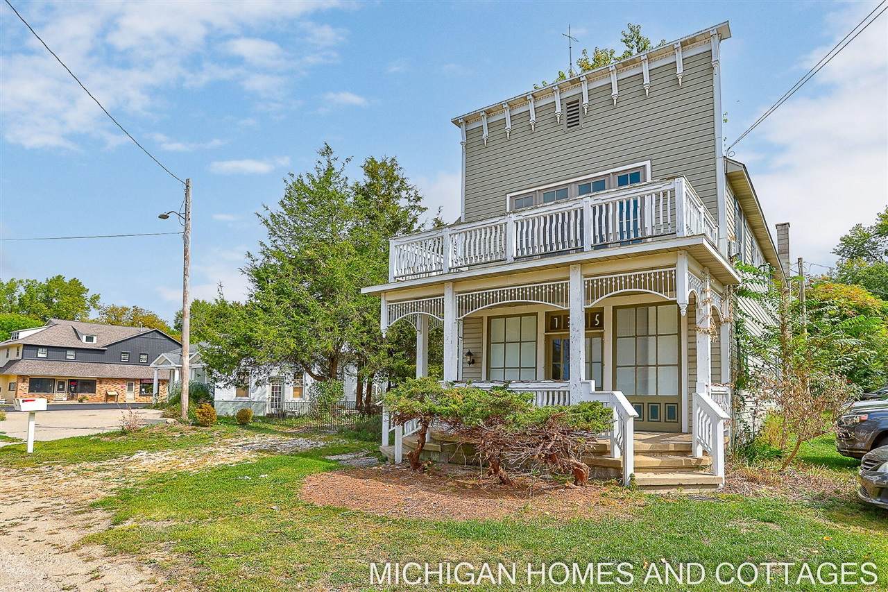 1395 Blue Star - Photo 1