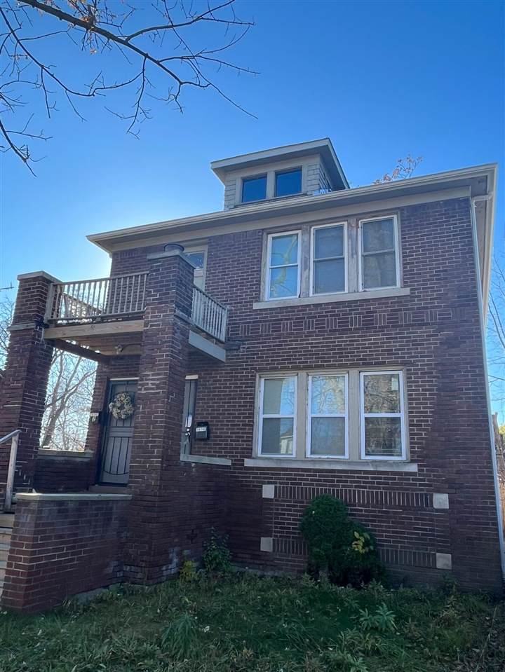 14140 Seymour - Photo 1