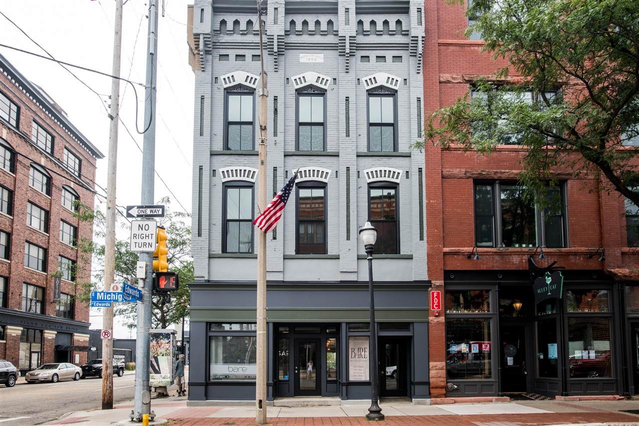 276 Michigan - Photo 1