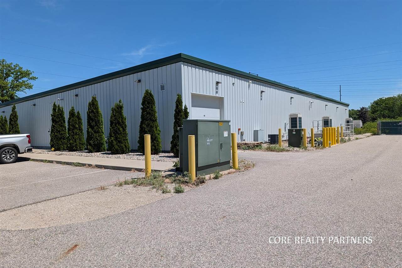 3129 Laketon - Photo 1
