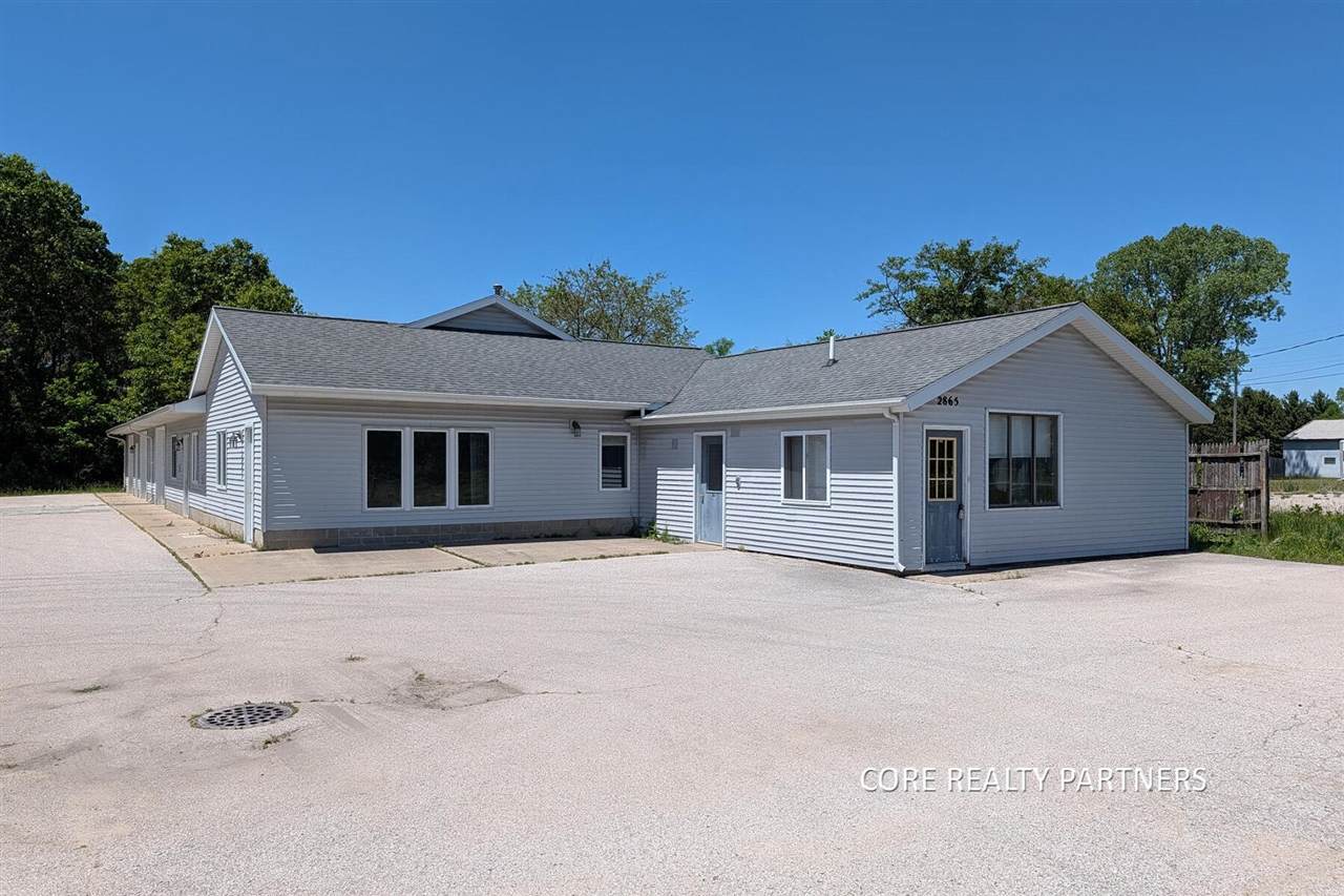 2865 Whitehall - Photo 1