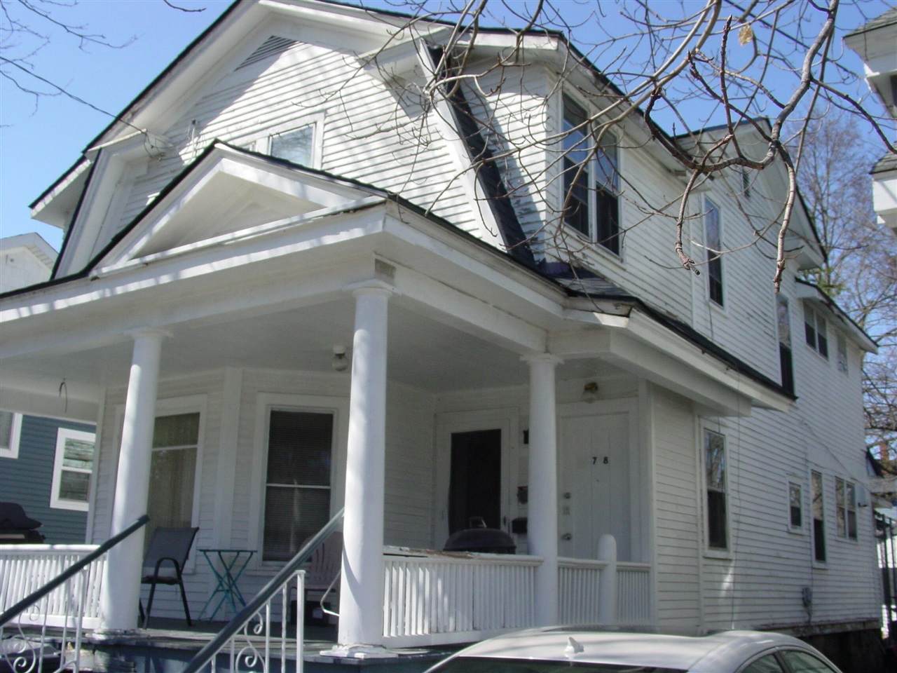718 Cedar - Photo 1