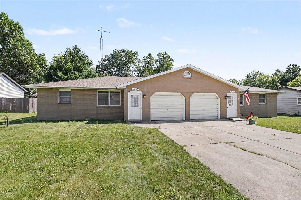 3430 Cedar - Photo 1