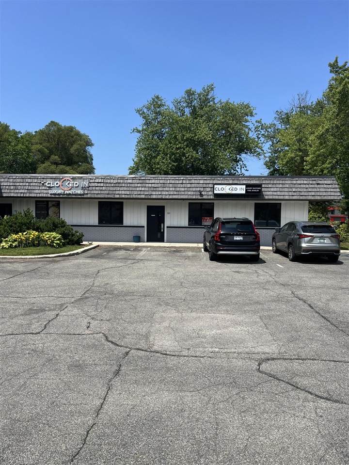 601 Beacon - Photo 1