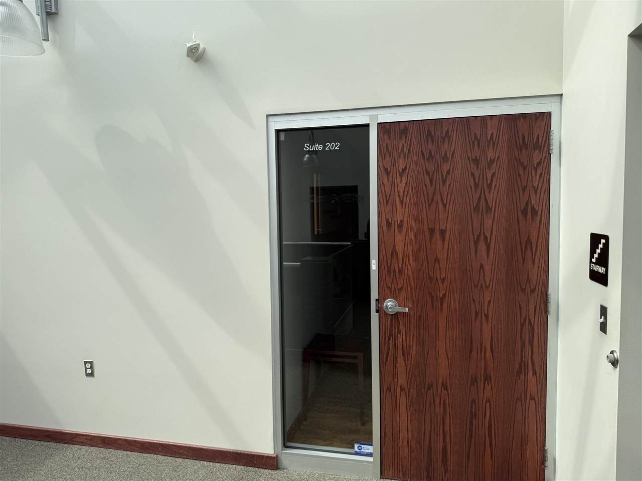 https://bt-photos.global.ssl.fastly.net/realsource/orig_boomver_1_70542743-2.jpg