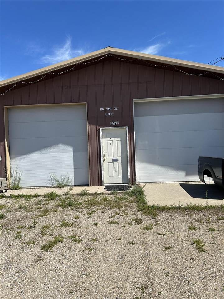 1575 Hanthorn - Photo 1