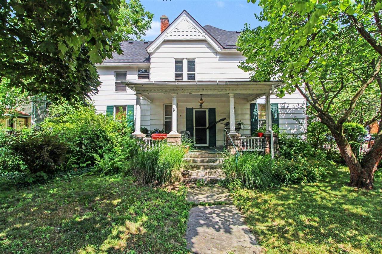 810 Pearl - Photo 1