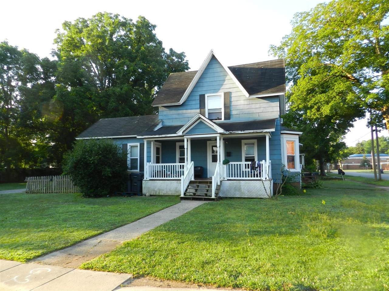 115 Cass - Photo 1