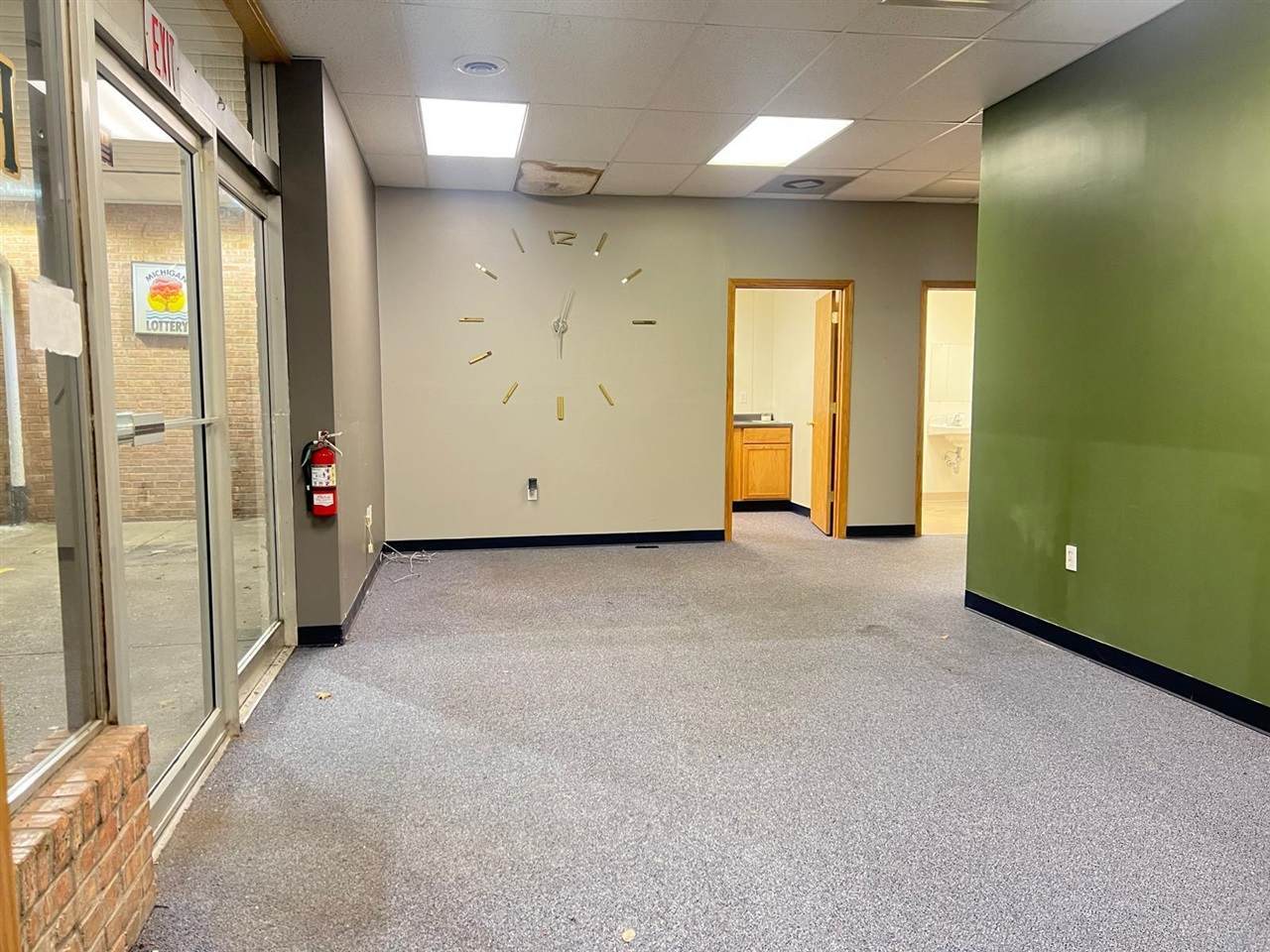 322 Cochran - Photo 1