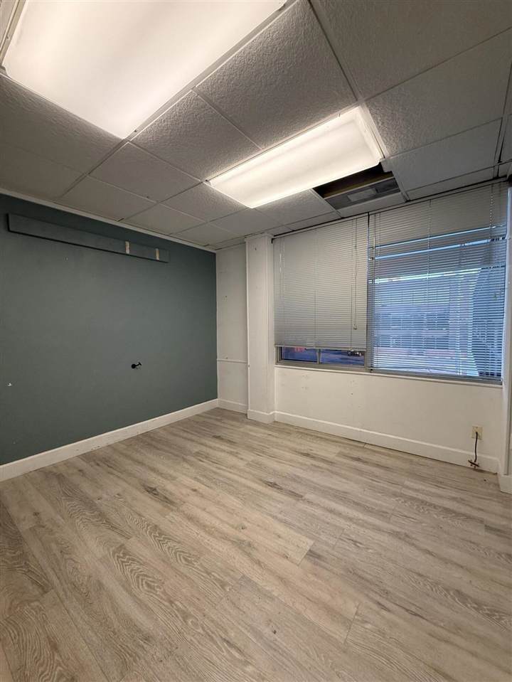 801 Adams - Photo 1