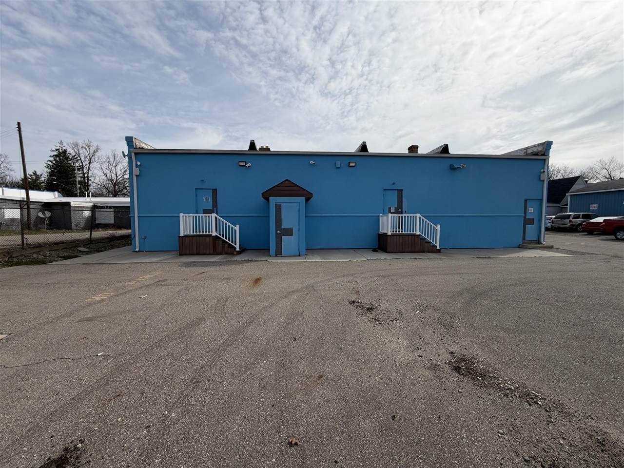 2712 Portage - Photo 1