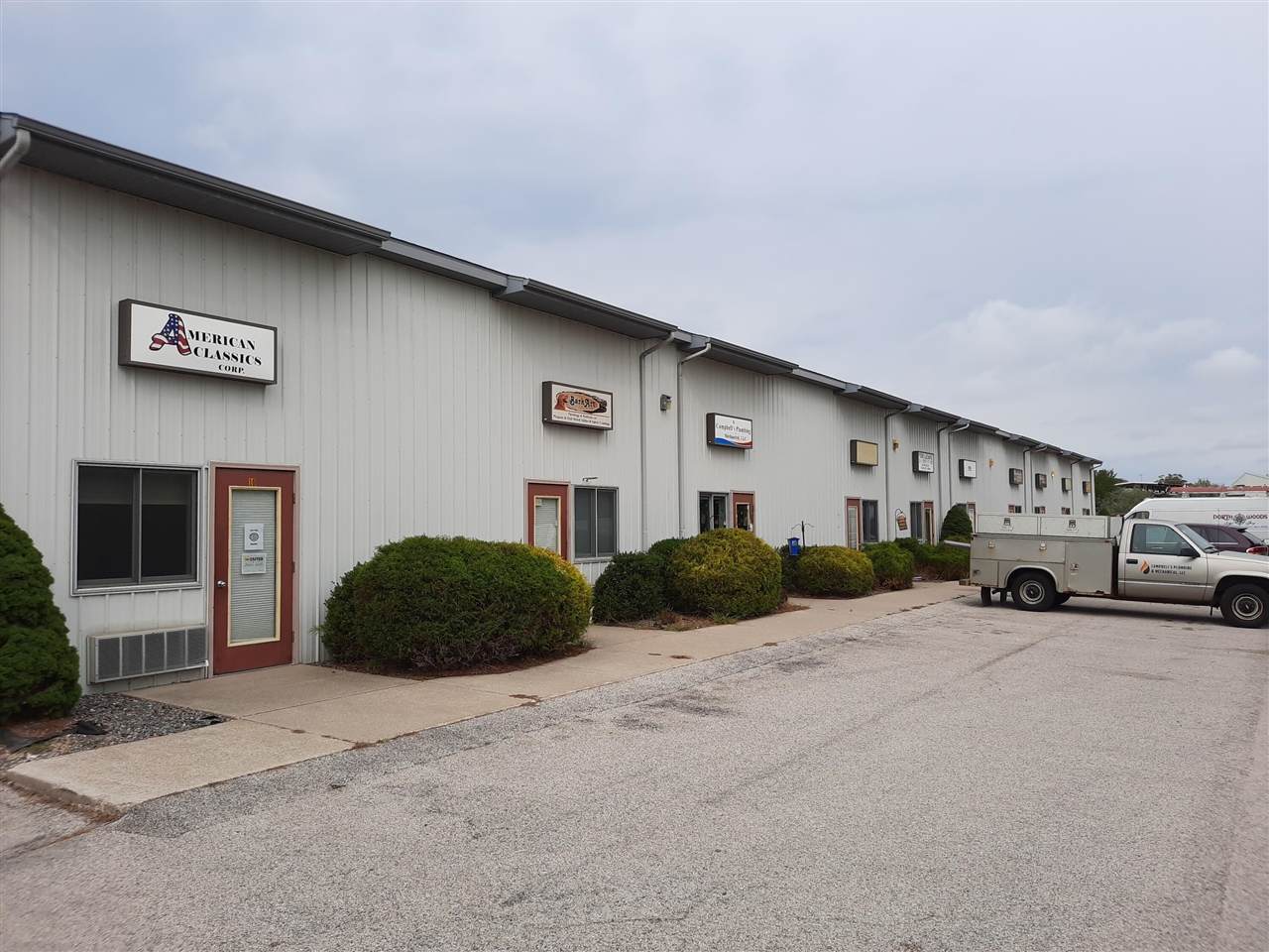5111 U.S. 10 - Photo 1