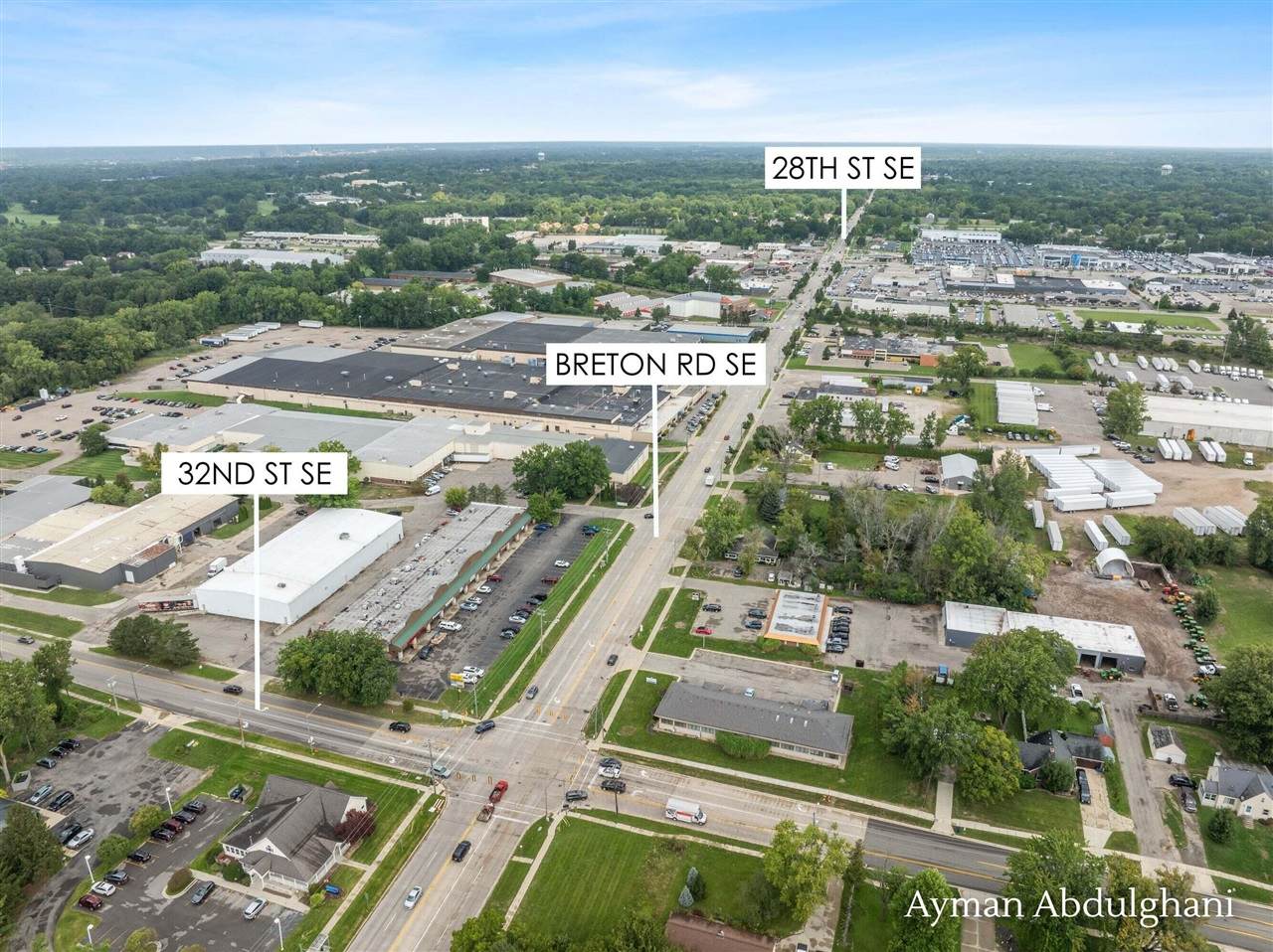 3151 Breton - Photo 1
