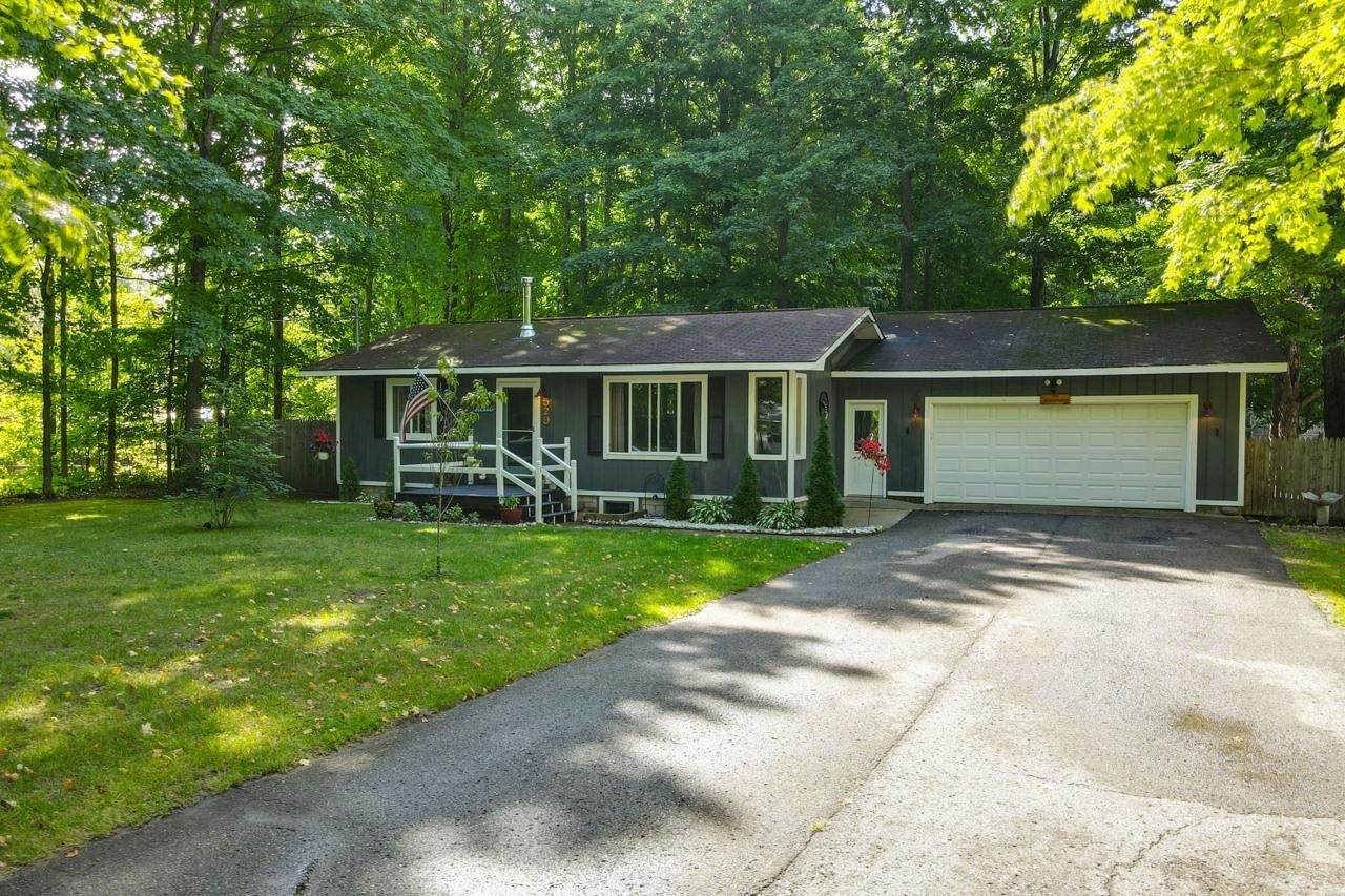 529 Ottawa Trail - Photo 1