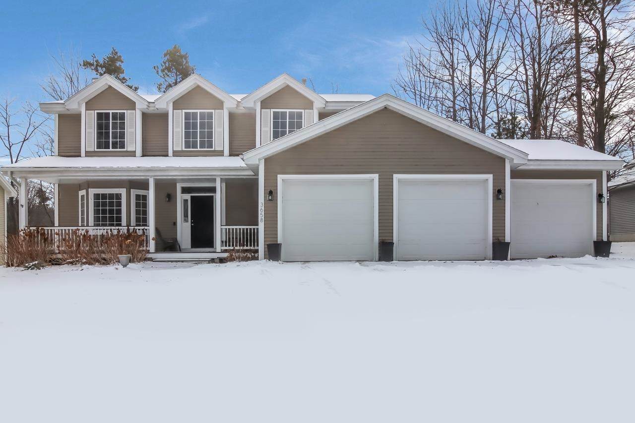 3658 Oxford Drive - Photo 1
