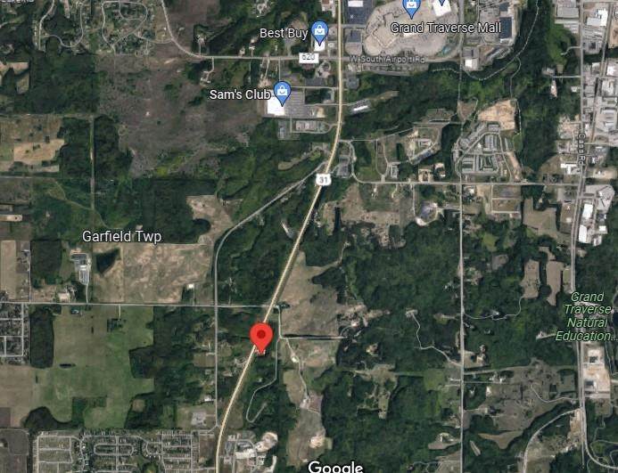 1202 Us-31 - Photo 1