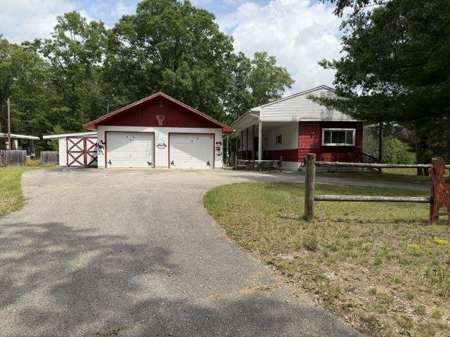 1690 Buena Vista - Photo 1