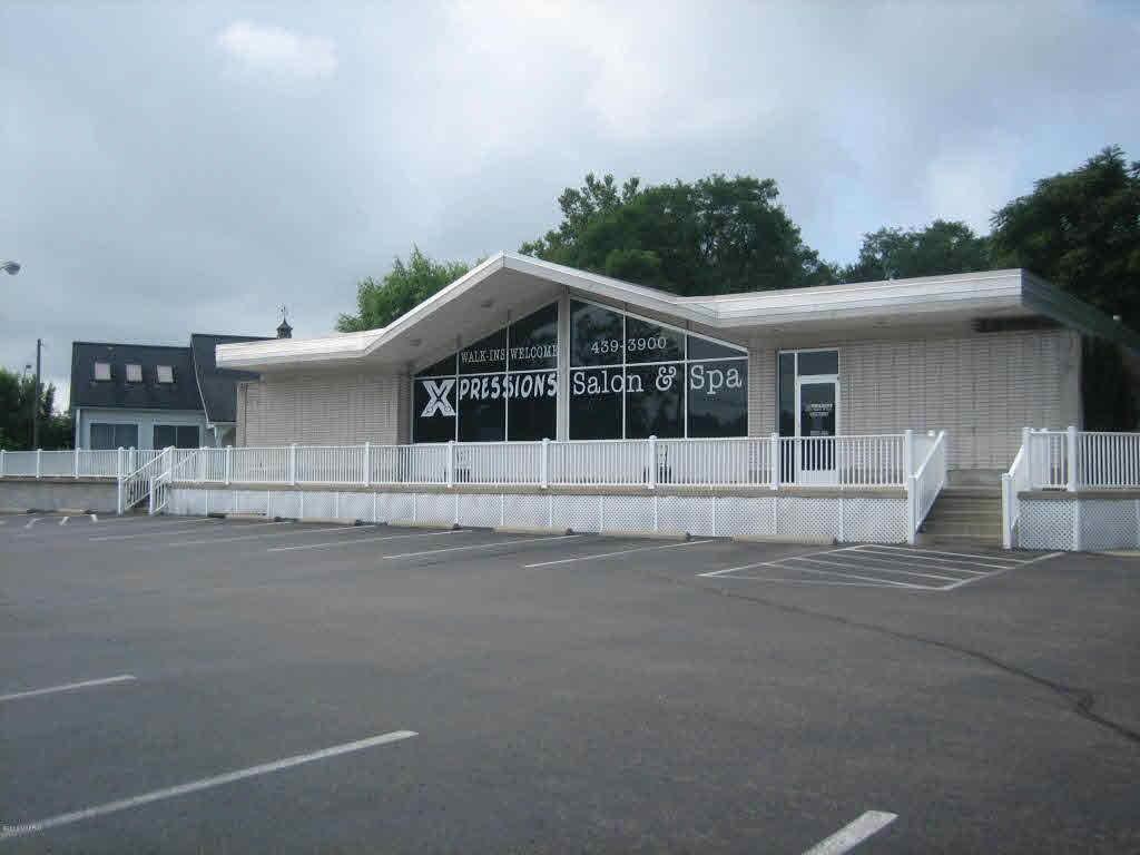 390 Carleton Rd - Photo 1