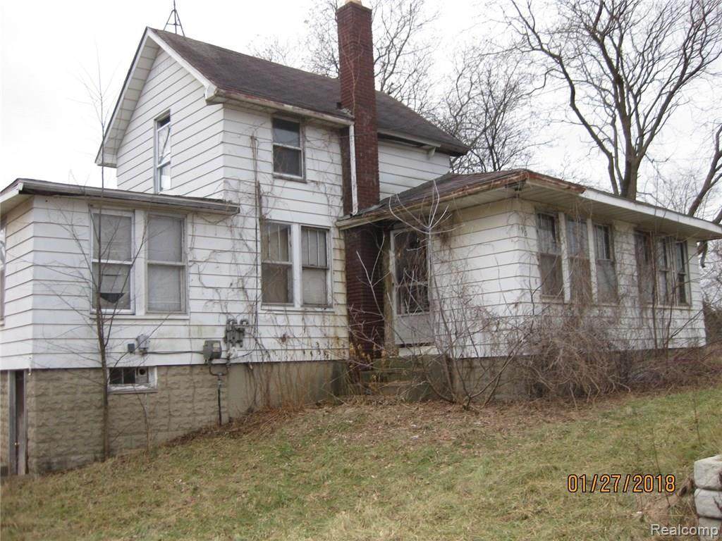 193 Barker - Photo 1
