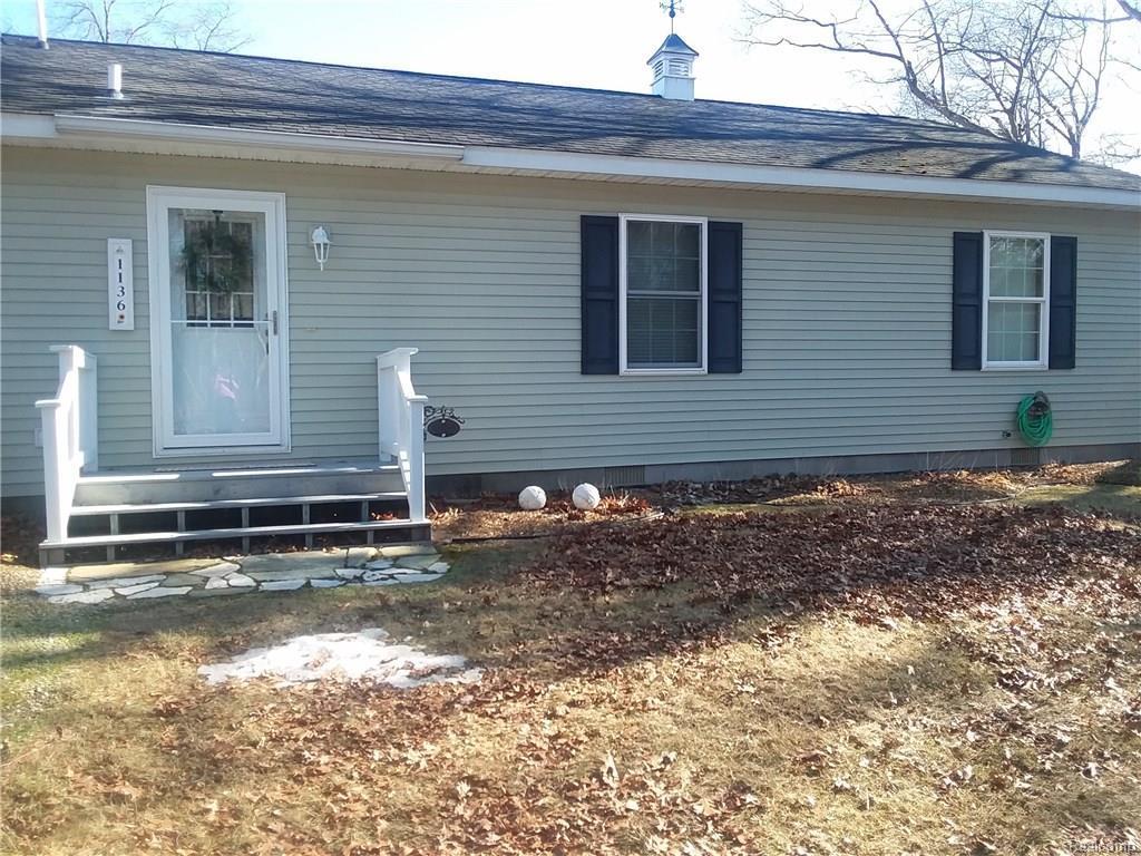 1136 Forest St - Photo 1