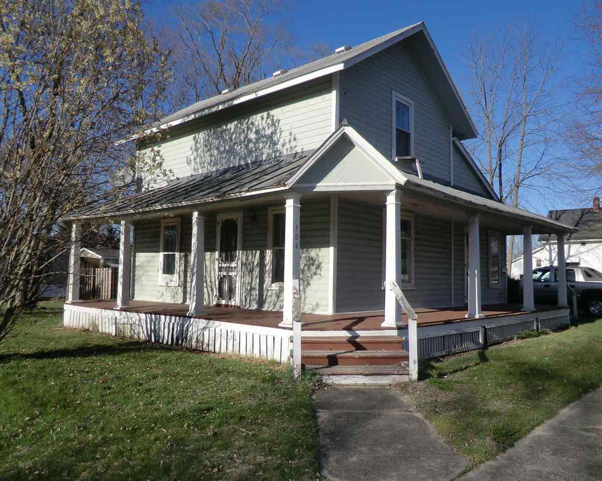 304 Washington St - Photo 1