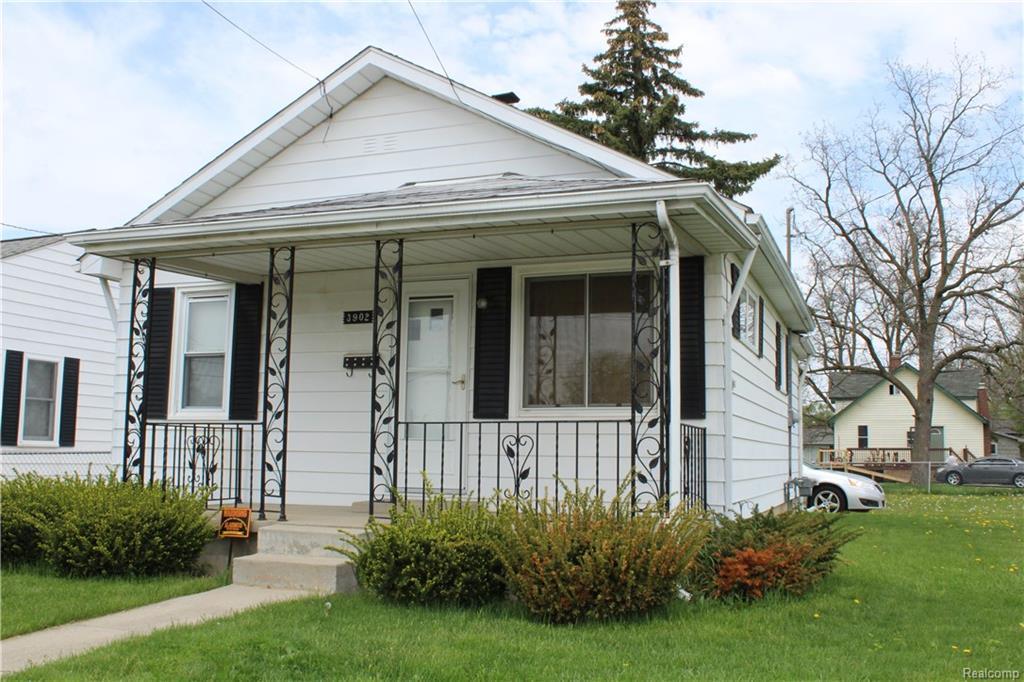 3902 Reynolds St - Photo 1