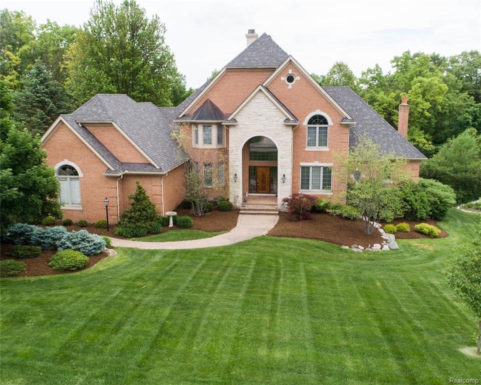 2871 Plum Creek Dr - Photo 1