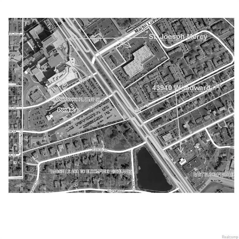 43940 Woodward Ave - Photo 1