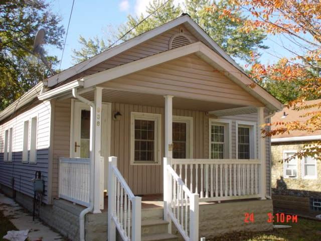938 Ellery - Photo 1