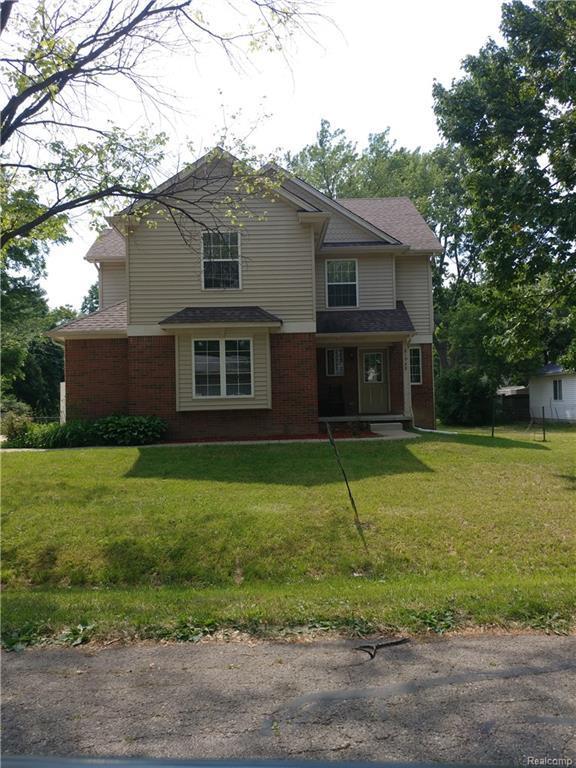 21529 Hamilton Ave - Photo 1