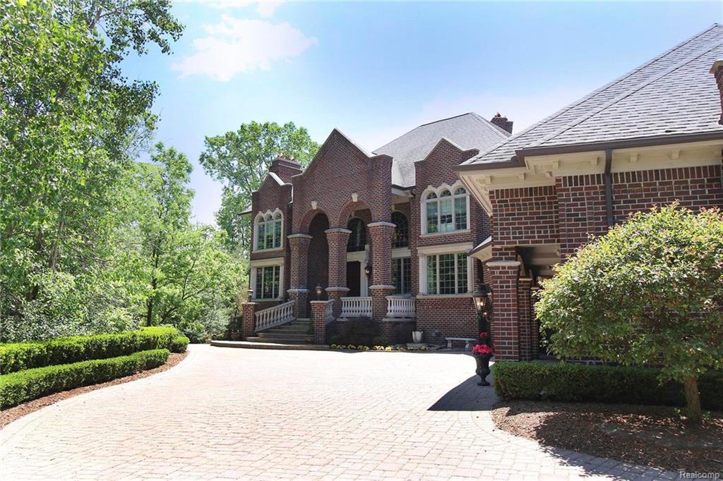 3725 Rosewood Ln - Photo 1