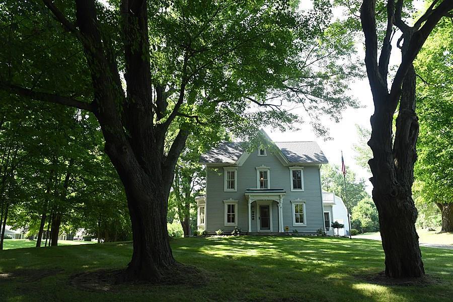1000 Clarkston Rd - Photo 1