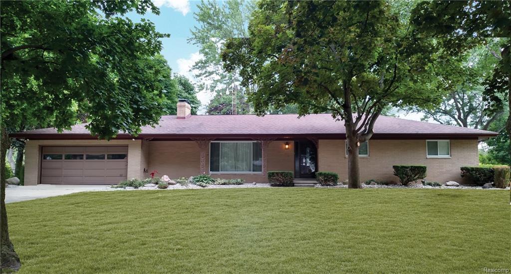 2490 Green Acres Dr - Photo 1