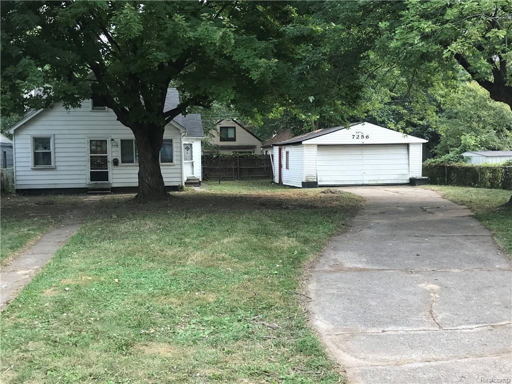 7256 Prospect Ave - Photo 1