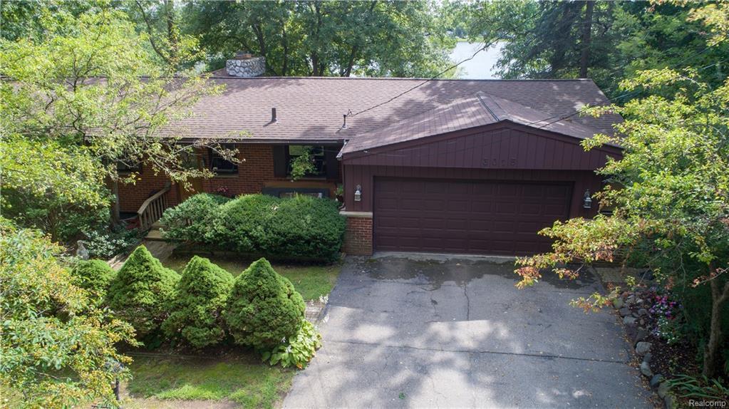 3015 Lakeview Blvd - Photo 1