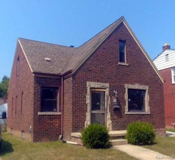 1634 19TH ST - Photo 1