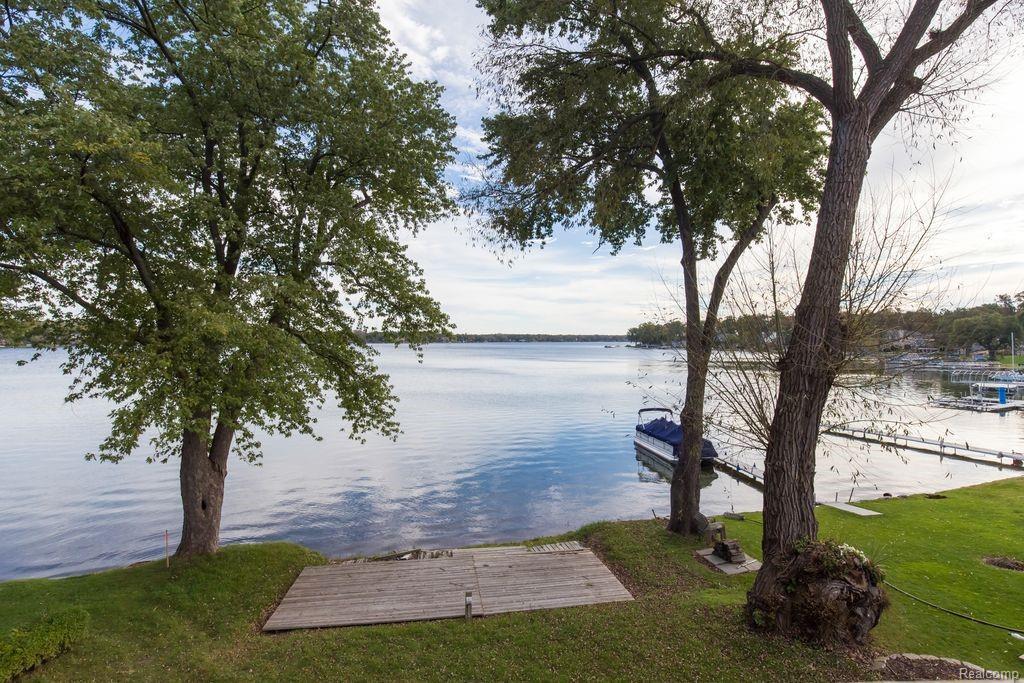 1863 Union Lake Rd - Photo 1