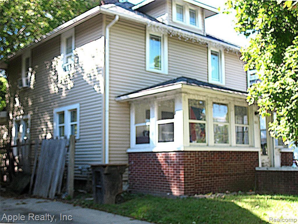 161 Summit St - Photo 1