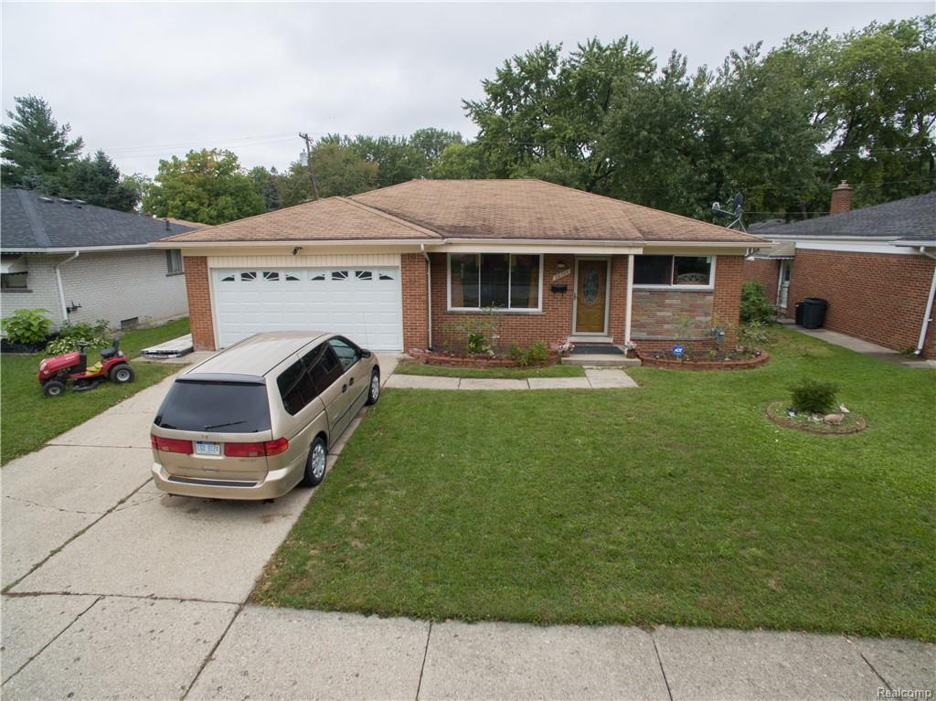 26705 Karen Ave - Photo 1