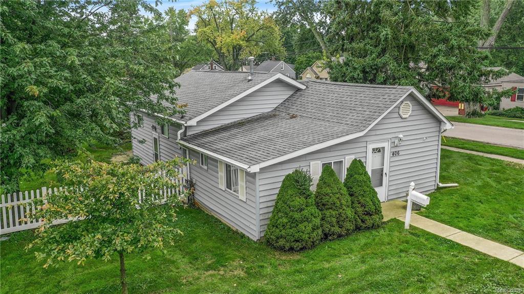 406 Atwater St - Photo 1