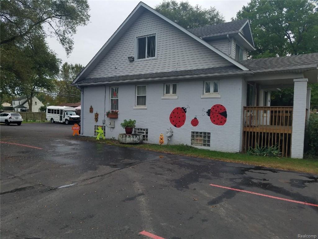 630 Wayne Rd - Photo 1