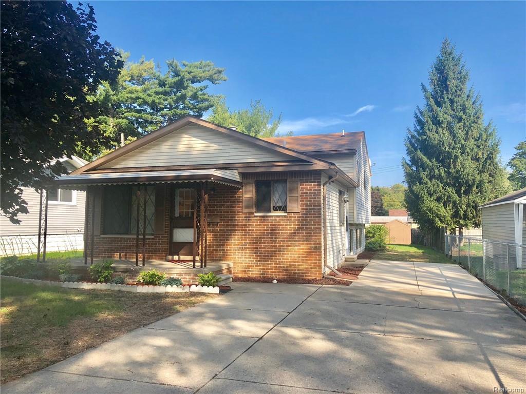 315 Pare St - Photo 1