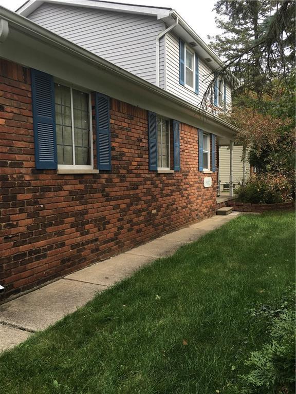9665 Hilton Rd - Photo 1