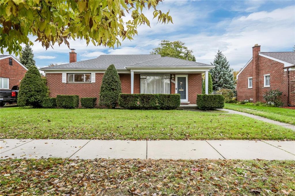 29003 Chicago St - Photo 1