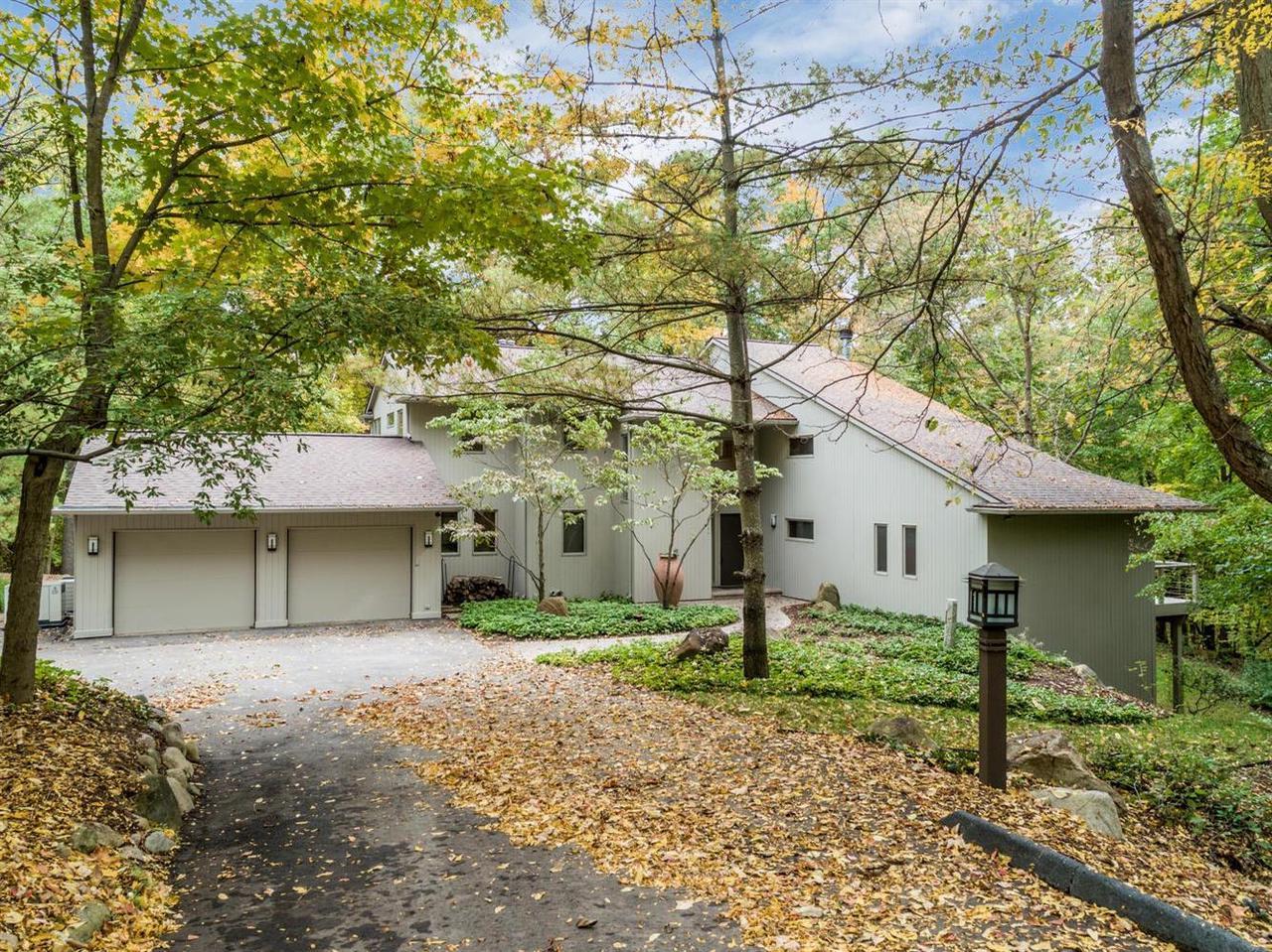 3732 Oakmore Ct - Photo 1