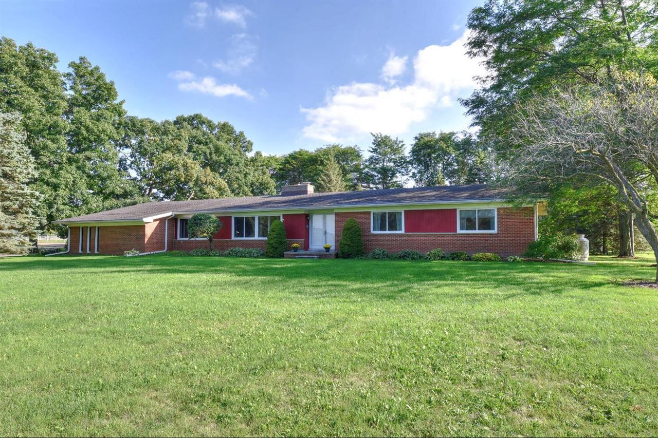 2252 Warren Rd - Photo 1