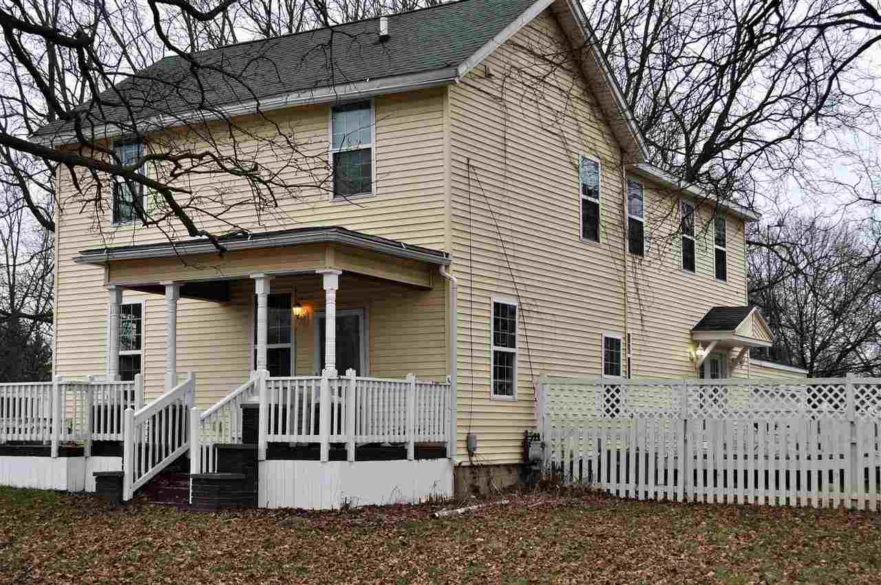 3222 Carpenter - Photo 1