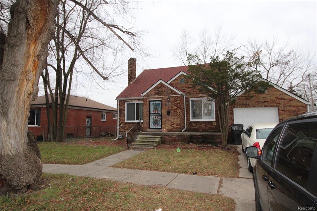 19217 Sunset St - Photo 1