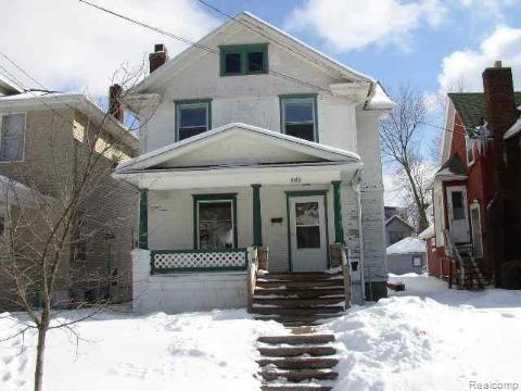 909 2ND ST - Photo 1